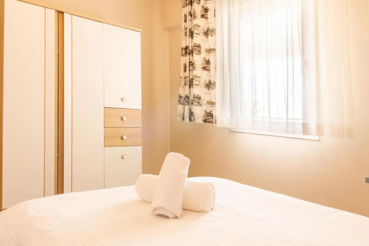 شقة Spacious Perfect Flat With Private Pool كوشاداسيه 0*,  تركيا